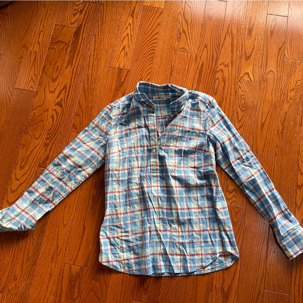 Vineyard Vines Half Button